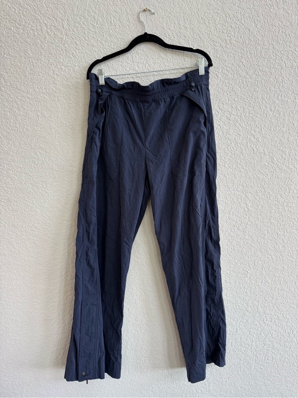 Athleta Dark Navy Wide-Leg Lightweight Pants